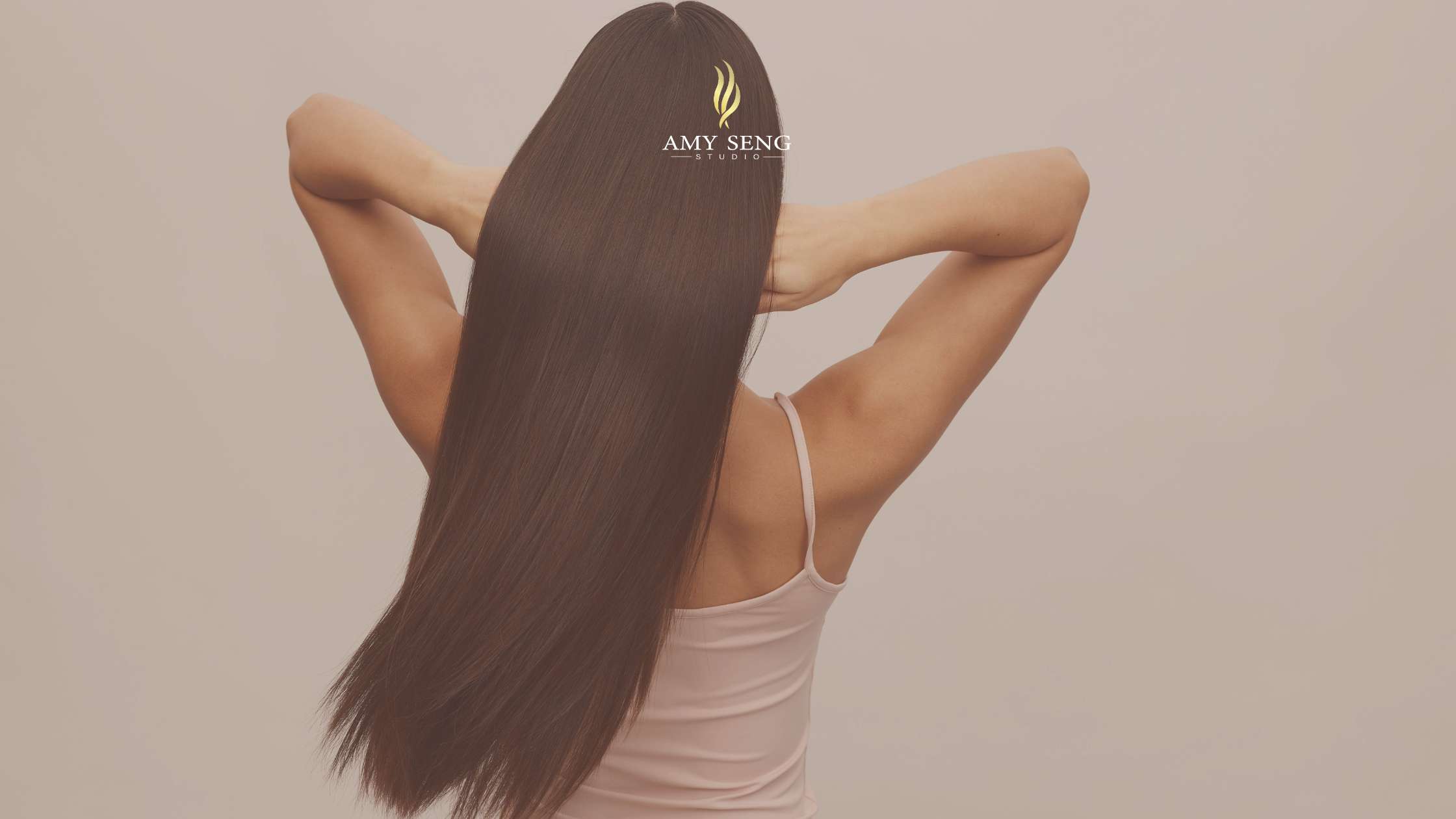 Comment éviter les pointes fourchues et garder des cheveux sains plus longtemps ?